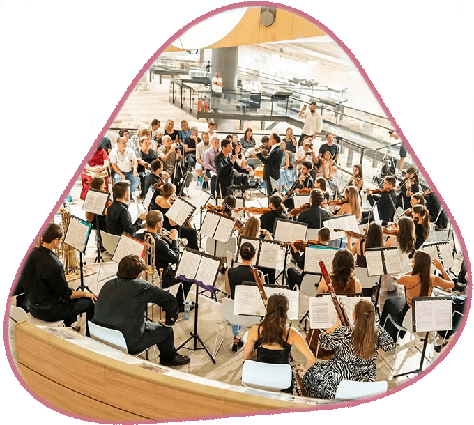 https://academiaroza.com/wp-content/uploads/2025/07/snimka-slider-orkester.png